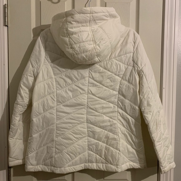 Guess Jackets & Coats Guess White Puffer Whood Jacket Poshmark